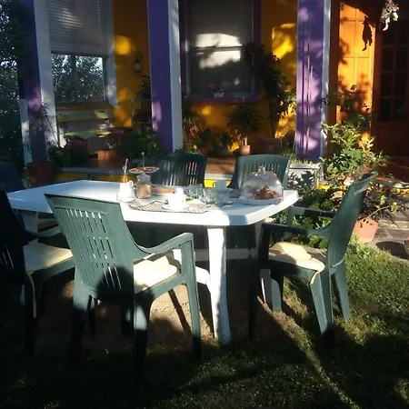 לינה וארוחת בוקר Nel Giardino Di Oz 3*