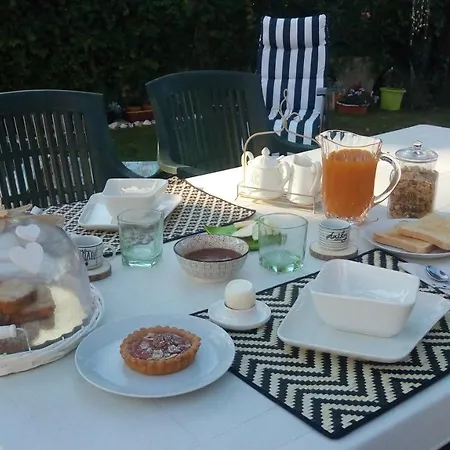 לינה וארוחת בוקר Nel Giardino Di Oz 3*